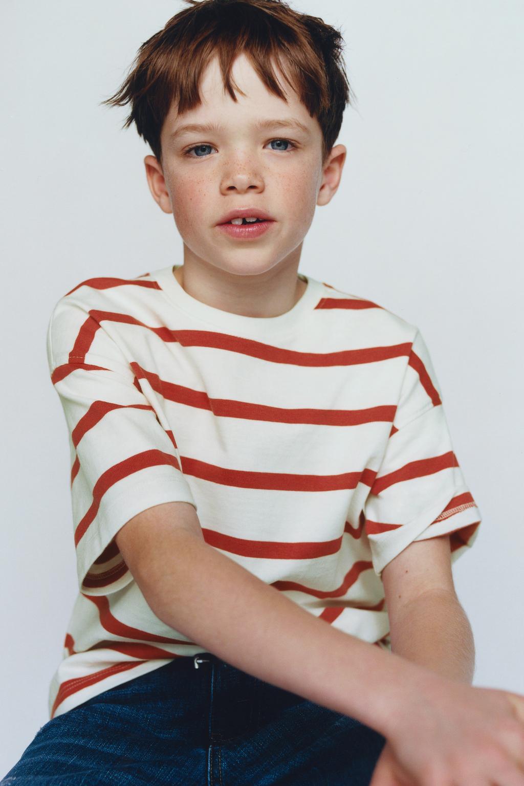 ФУТБОЛКА HEAVY WEIGHT В ПОЛОСКУ С НАДПИСЬЮ