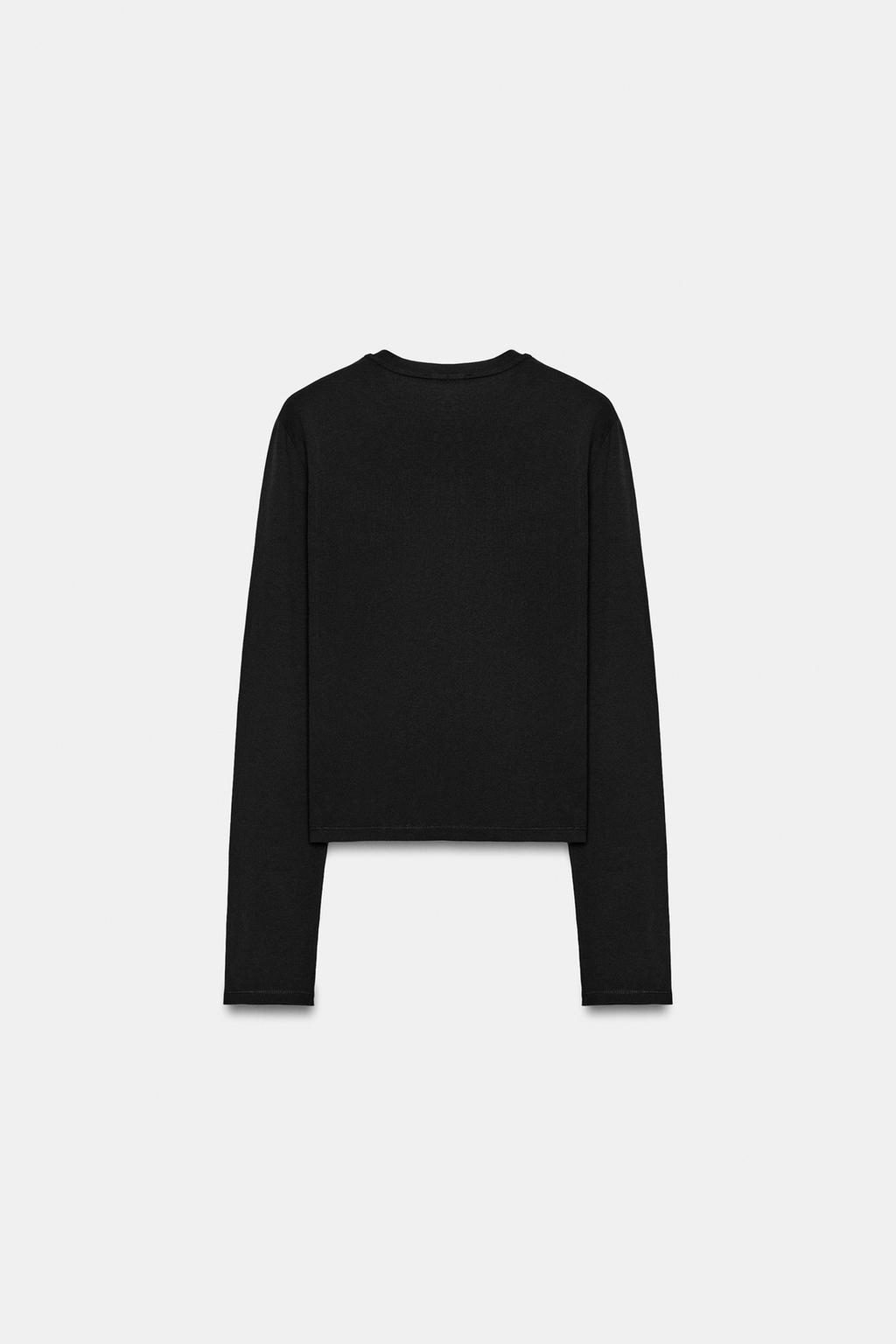 ФУТБОЛКА ИЗ 100% ХЛОПКА НА ПУГОВИЦАХ