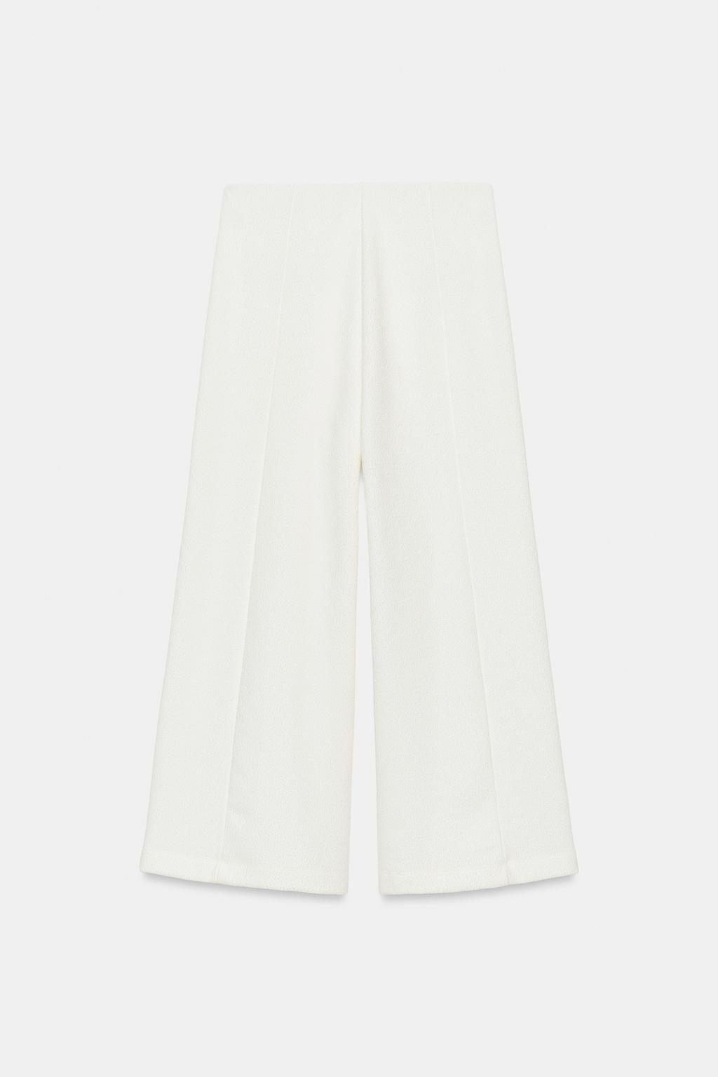 БРЮКИ-КЮЛОТЫ ИЗ РЕЛЬЕФНОЙ ТКАНИ