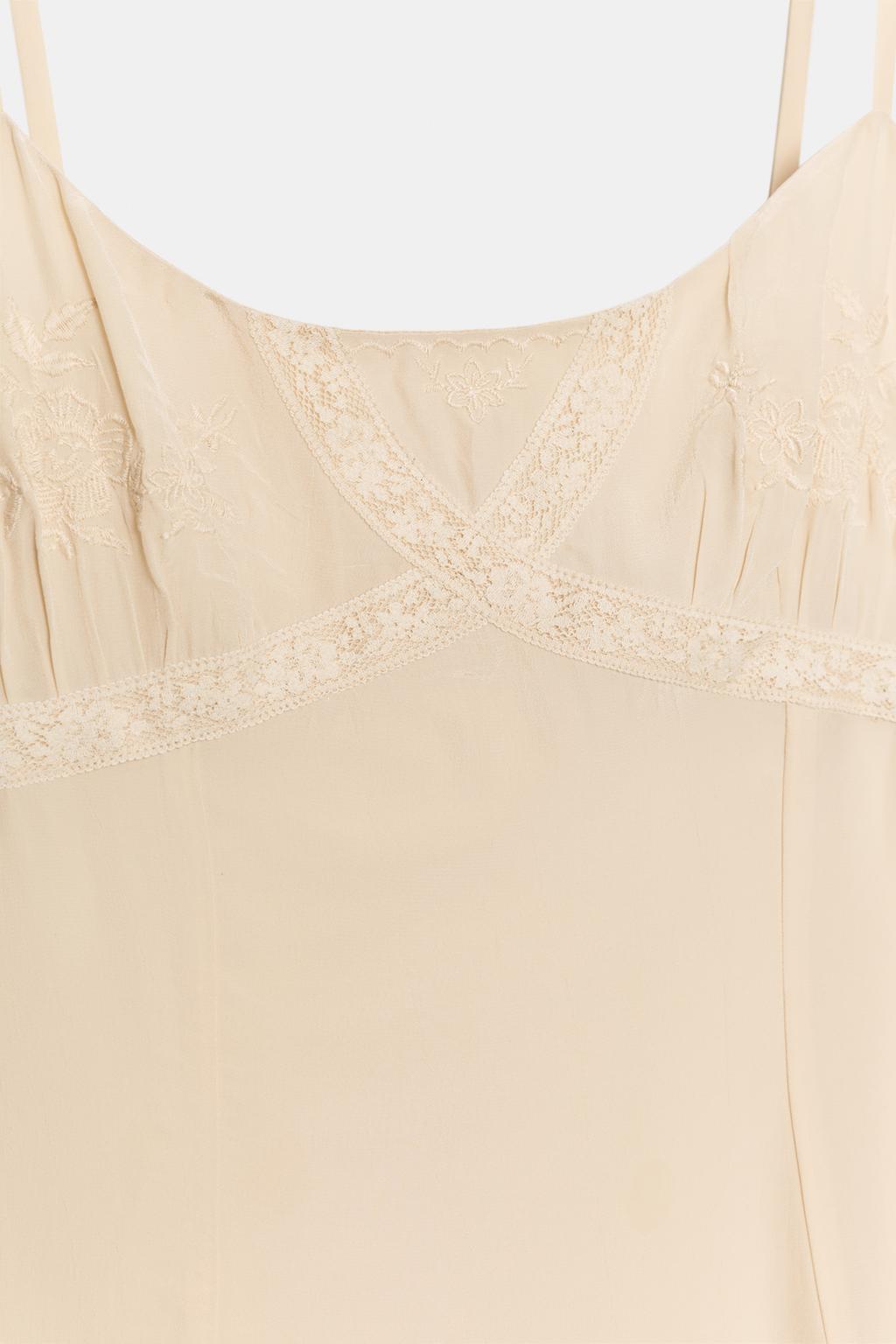 ПЛАТЬЕ-КОМБИНАЦИЯ С ВЫШИВКОЙ