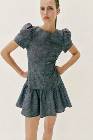 Мини-платье с объемными рукавами- Заказать в России