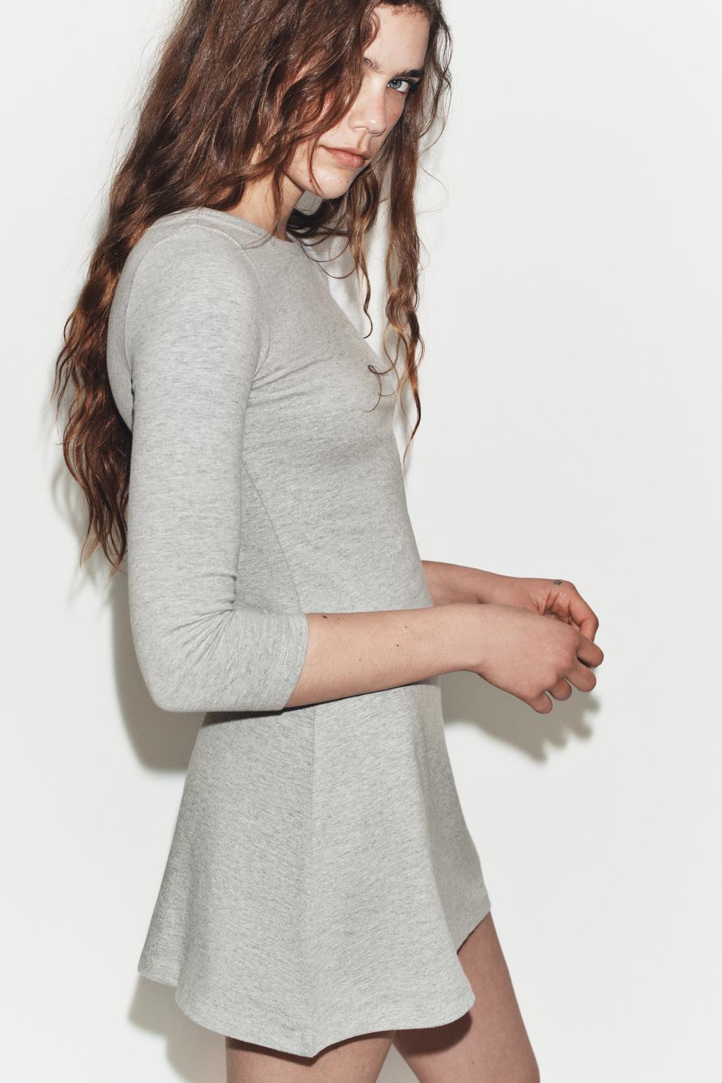 КОРОТКОЕ ПЛАТЬЕ С ВЫРЕЗОМ «ЛОДОЧКА»