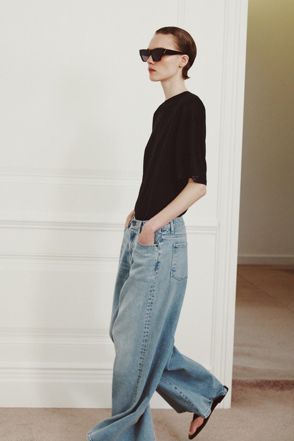 СВОБОДНАЯ ФУТБОЛКА СО СТЕГАНЫМИ ПЛЕЧАМИ