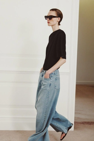 Свободная футболка со стегаными плечами- Заказать в России