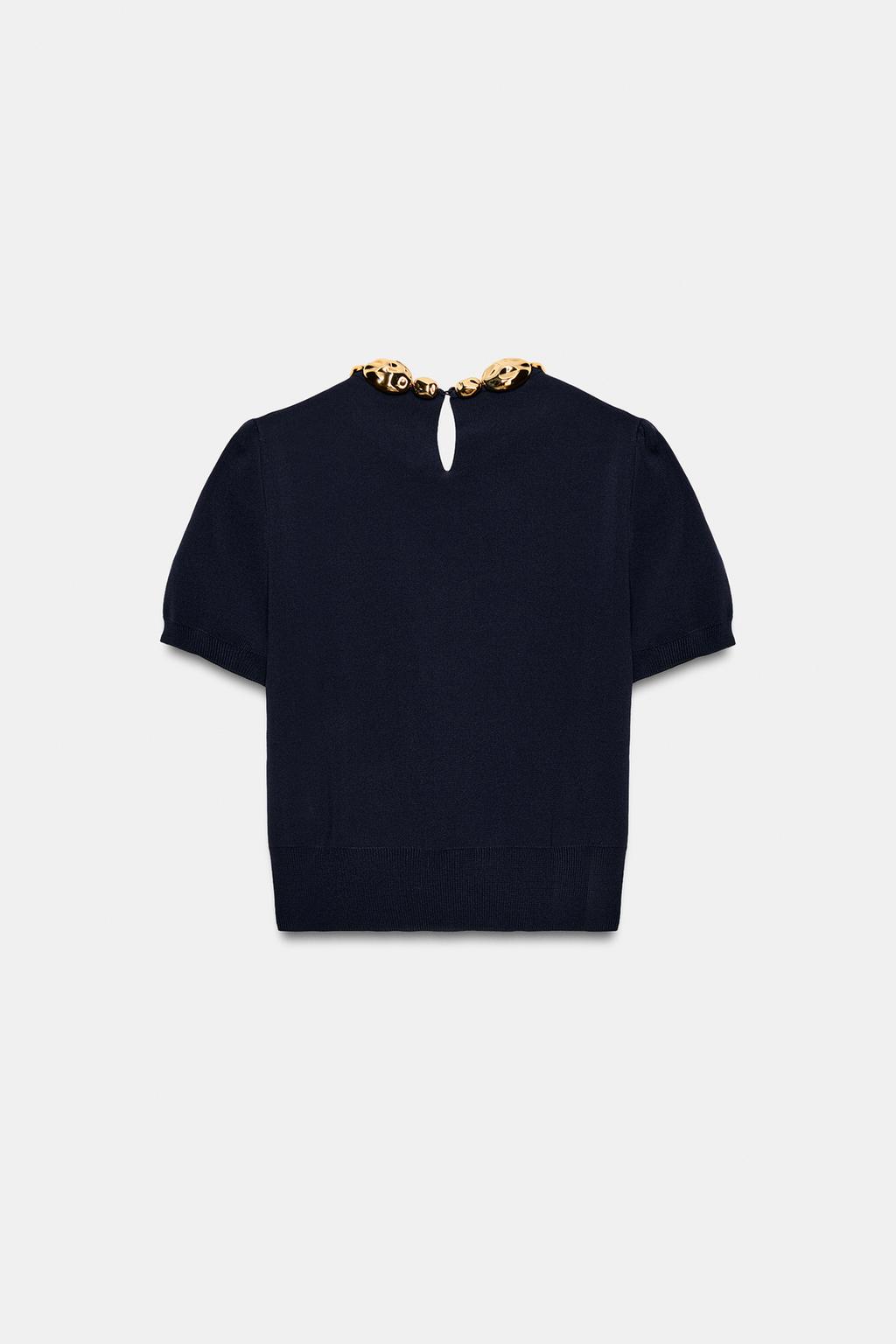 ТРИКОТАЖНЫЙ ТОП С БУСИНАМИ