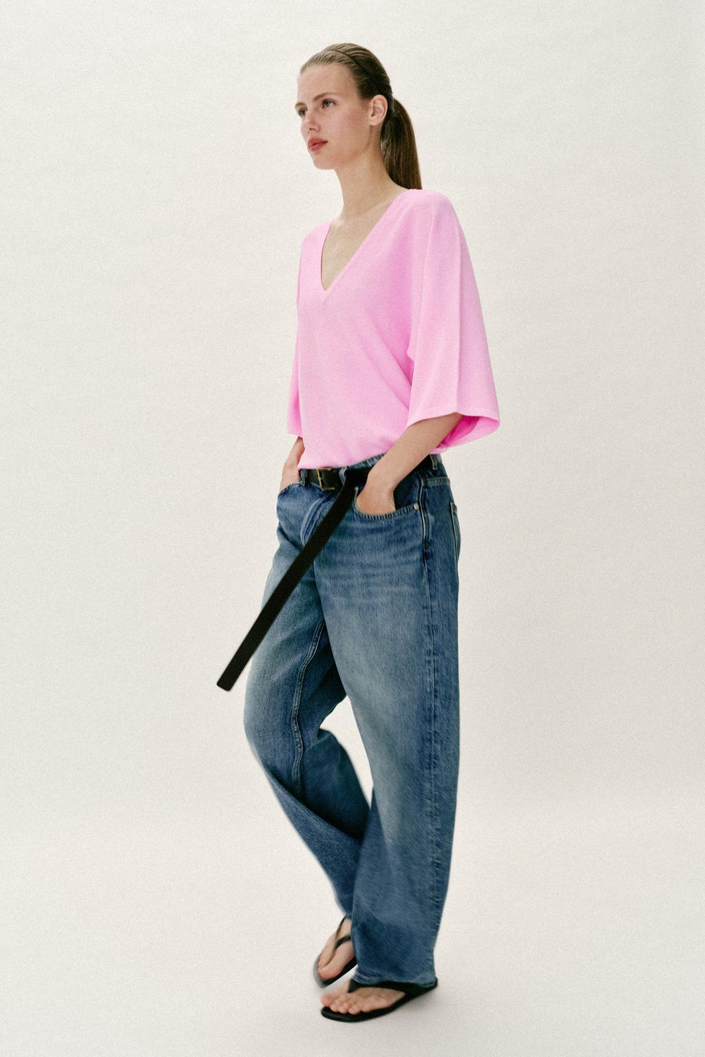 ДЖЕРСИ С V-ОБРАЗНЫМ ВЫРЕЗОМ