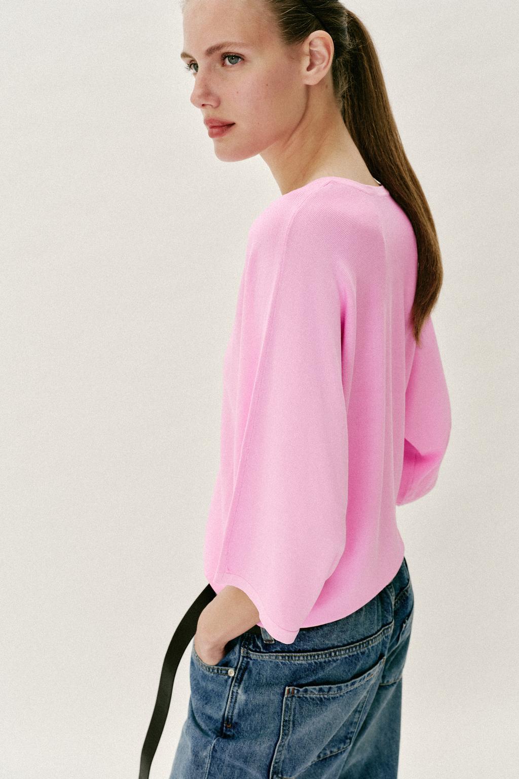 ДЖЕРСИ С V-ОБРАЗНЫМ ВЫРЕЗОМ