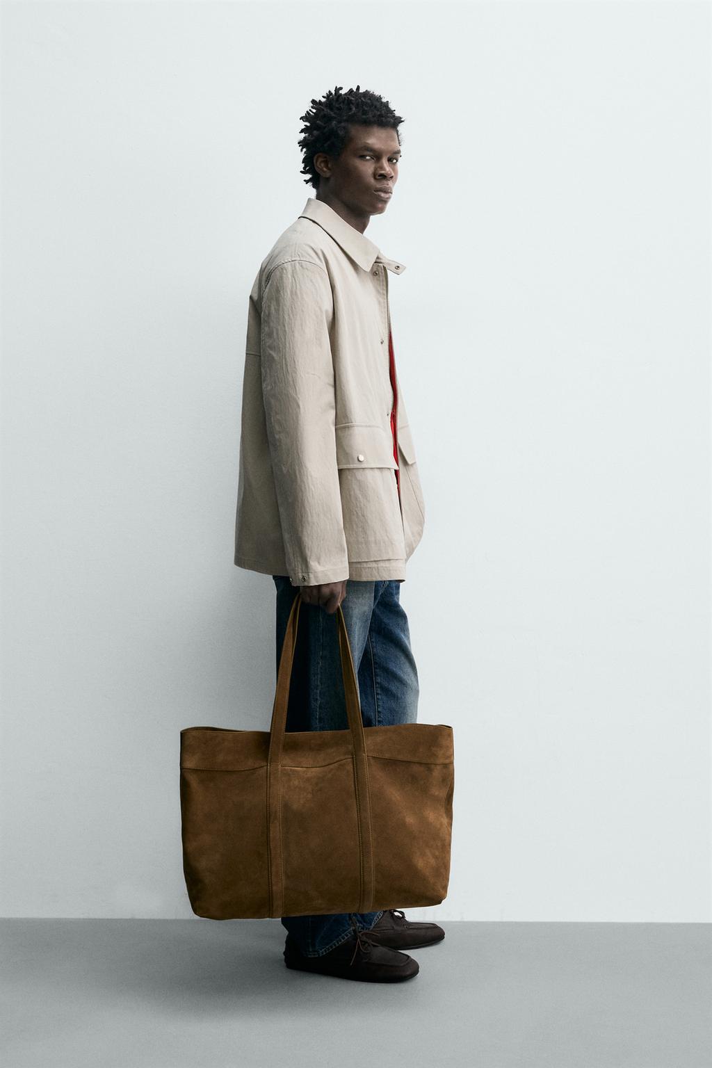 КУРТКА КЛАССИЧЕСКОГО КРОЯ С КАРМАНАМИ