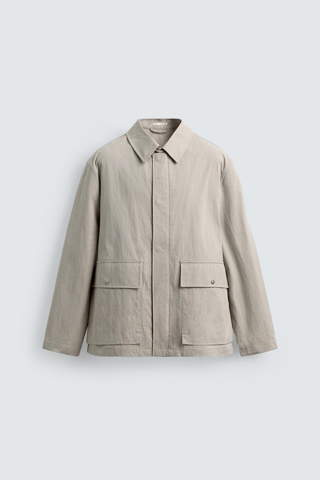 КУРТКА КЛАССИЧЕСКОГО КРОЯ С КАРМАНАМИ