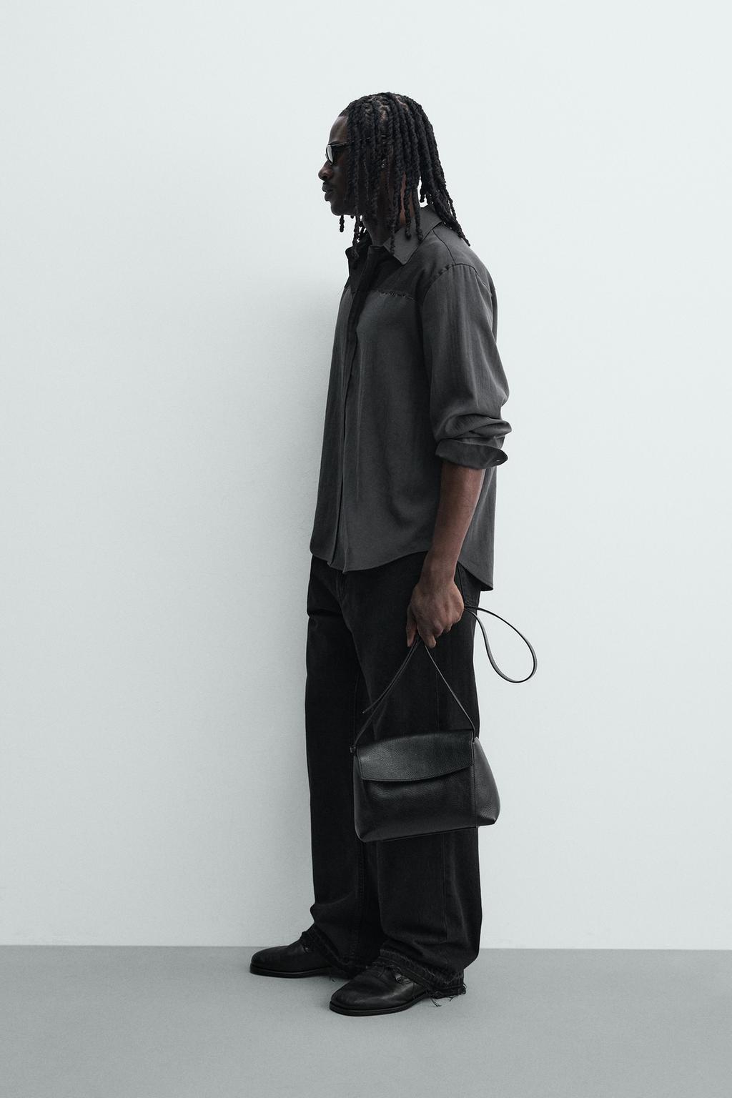 РУБАШКА СТРУЯЩЕГОСЯ ПОКРОЯ С КОНТРАСТНЫМИ ВСТАВКАМИ