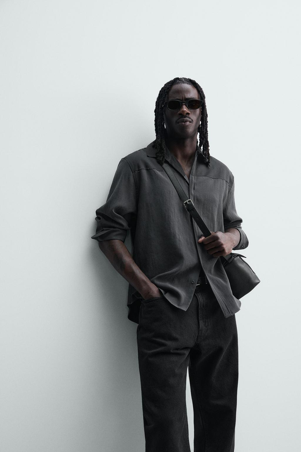 РУБАШКА СТРУЯЩЕГОСЯ ПОКРОЯ С КОНТРАСТНЫМИ ВСТАВКАМИ