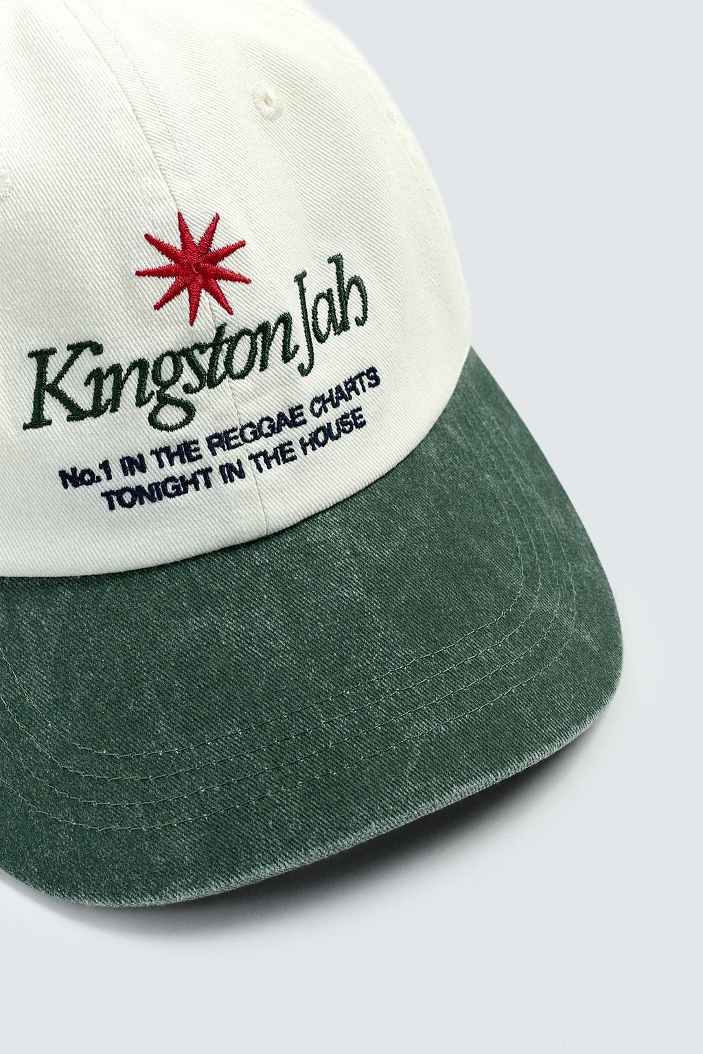 КЕПКА С ЭФФЕКТОМ ПОТЕРТОСТИ И КОНТРАСТНОЙ ВЫШИВКОЙ