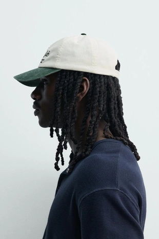 Кепка с эффектом потертости и контрастной вышивкой- Заказать в России