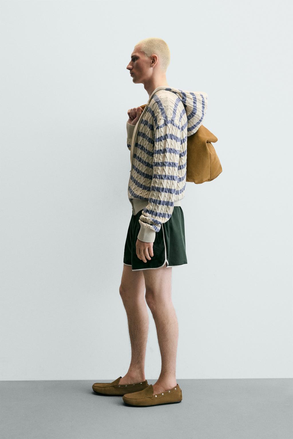 КАРДИГАН С КОСАМИ И КАПЮШОНОМ