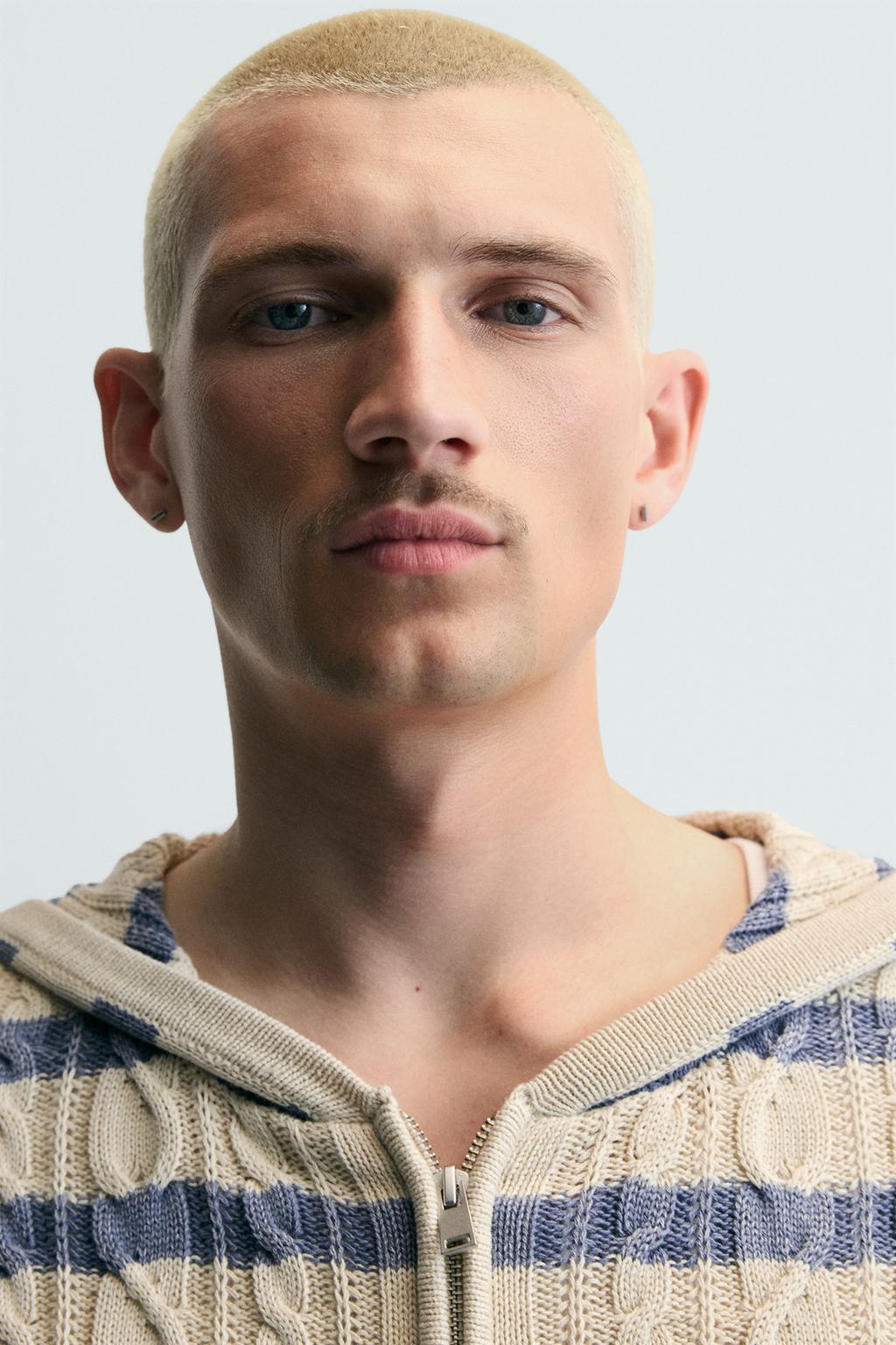 КАРДИГАН С КОСАМИ И КАПЮШОНОМ