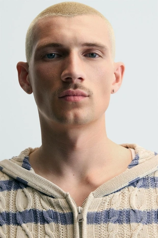 Кардиган с косами и капюшоном- Заказать в России