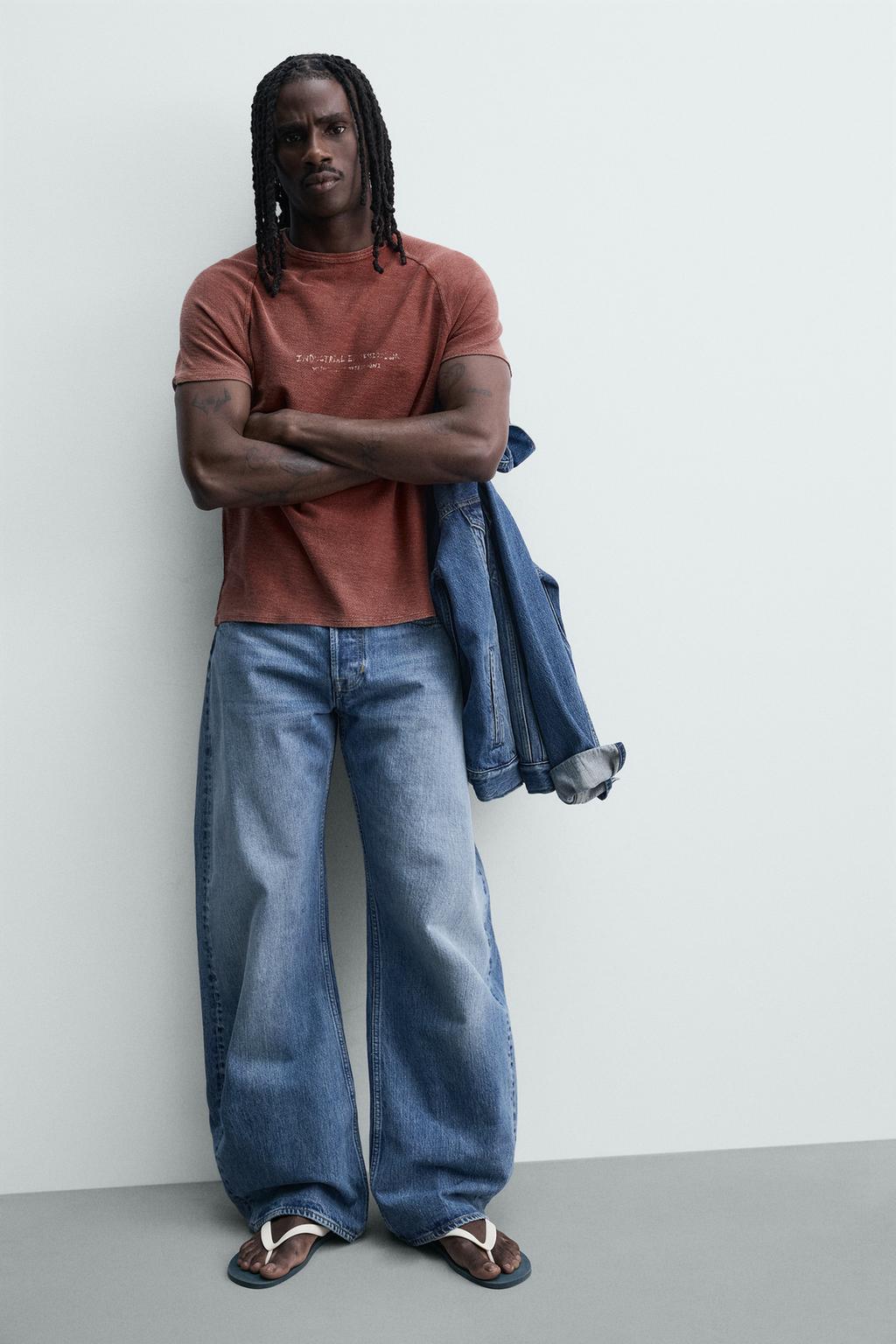 ФУТБОЛКА С ПОТЕРТЫМ ПРИНТОМ