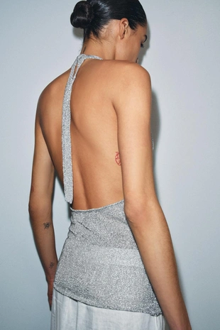 Топ халтер с блестящей нитью- Заказать в России