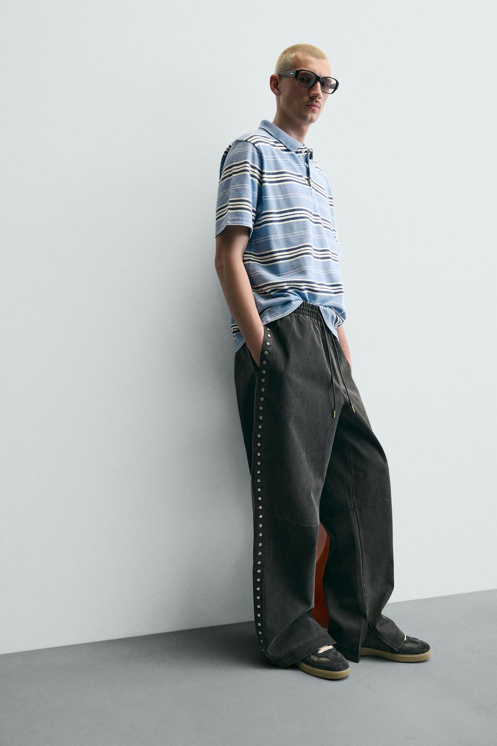 БРЮКИ RELAXED FIT ИЗ ИСКУССТВЕННОЙ КОЖИ С ЗАКЛЕПКАМИ