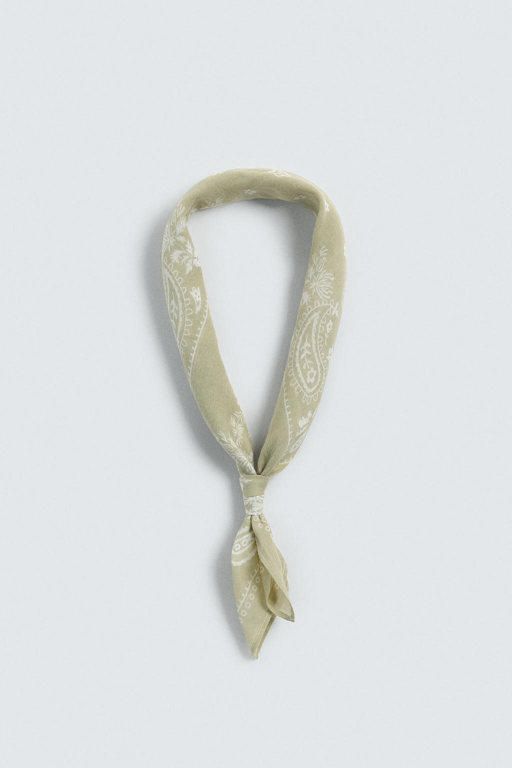 БАНДАНА С ПРИНТОМ ПЕЙСЛИ