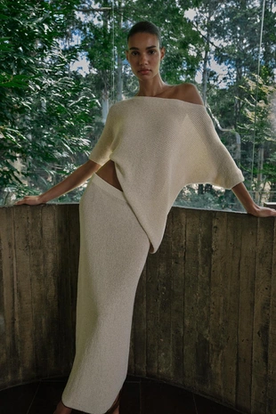 Трикотажный топ асимметричного кроя- Заказать в России