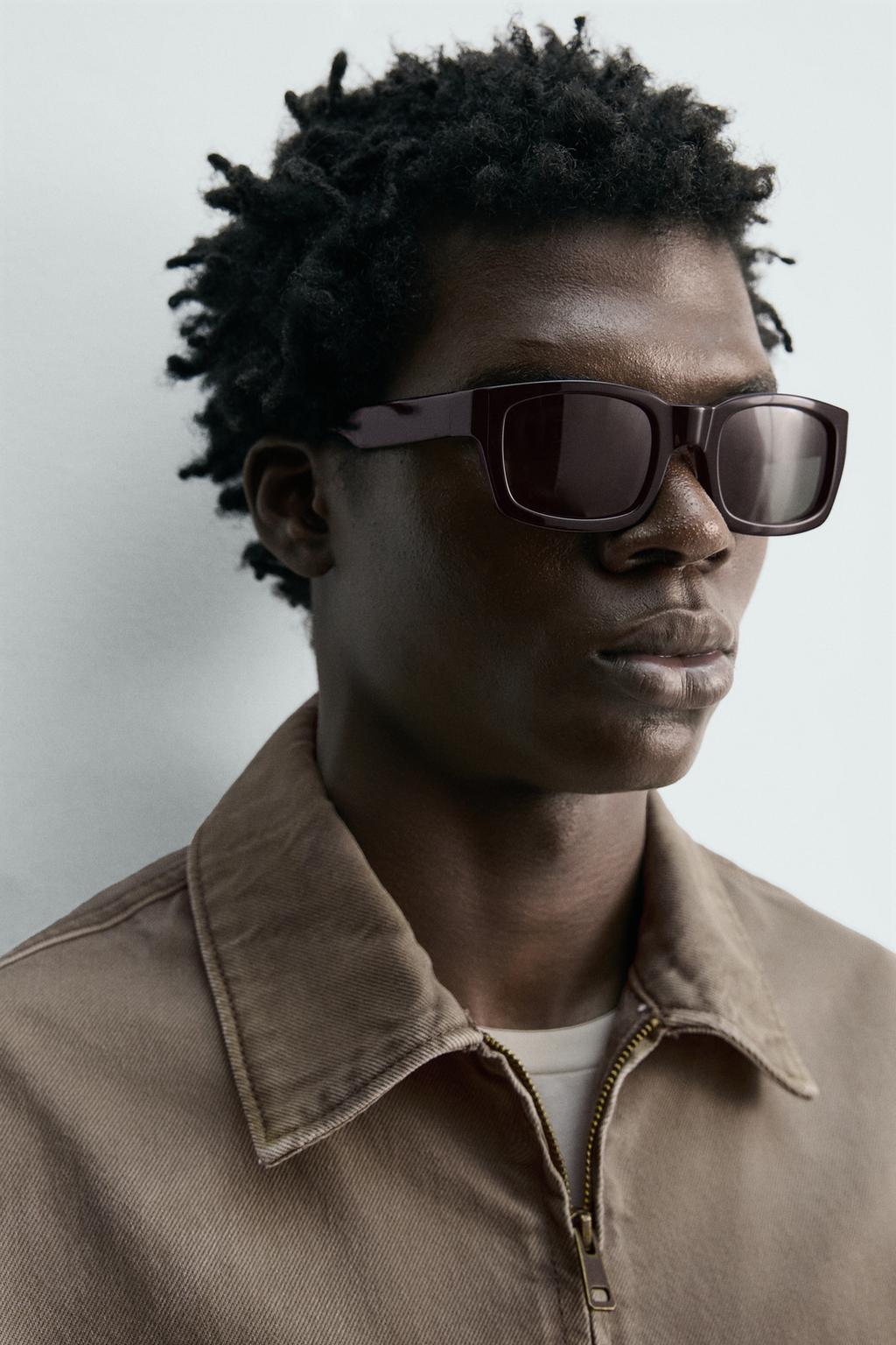 ДЖИНСОВАЯ КУРТКА REGULAR FIT НА МОЛНИИ