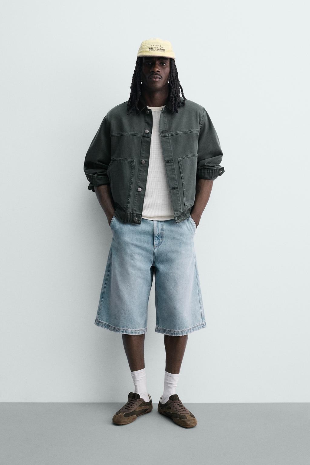 КУРТКА С ЭФФЕКТОМ ПОТЕРТОСТИ И КОМБИНИРОВАННЫМ ВОРОТНИКОМ