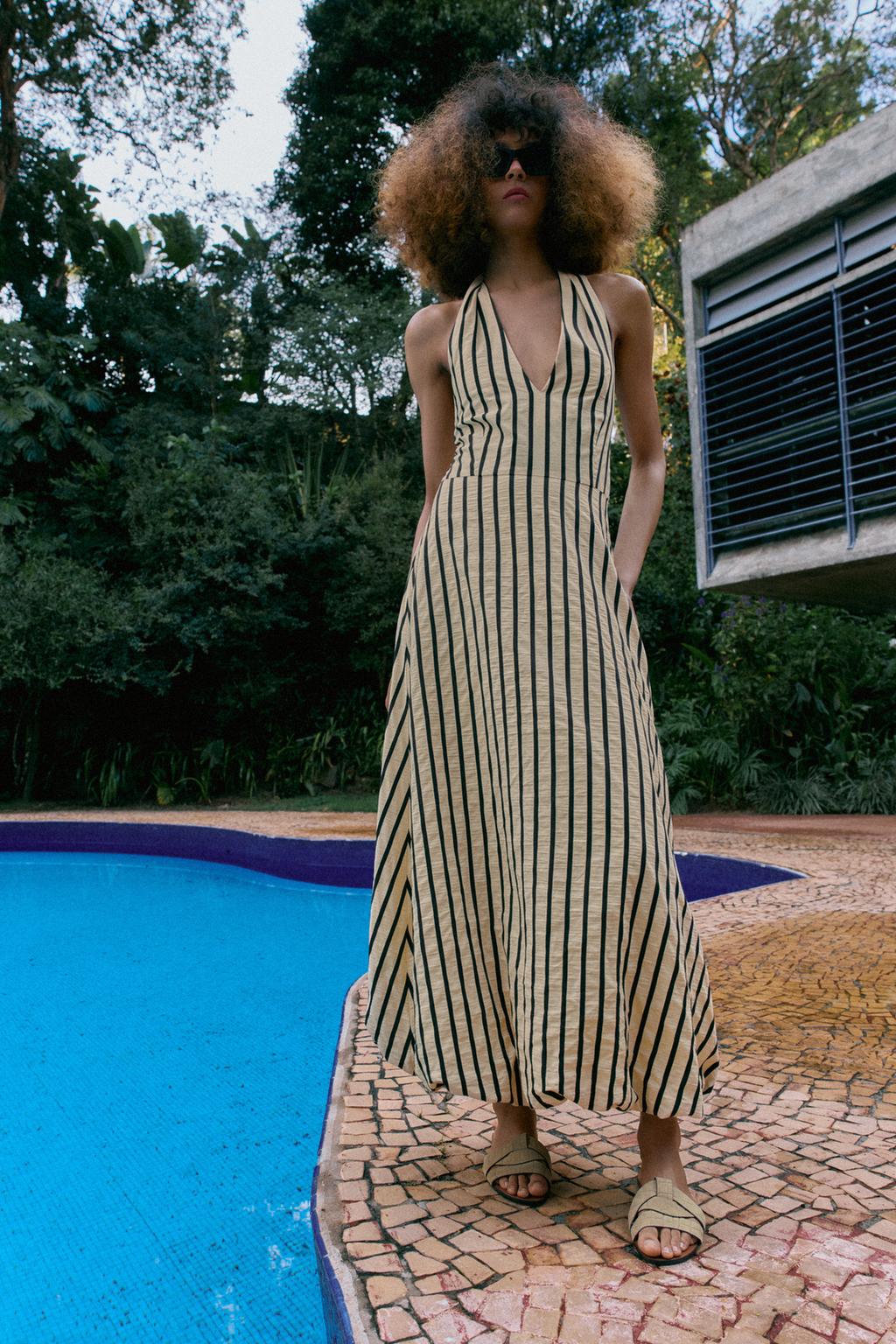 КОЖАНЫЕ САНДАЛИИ С ПЕРЕКРЕЩЕННЫМИ РЕМЕШКАМИ