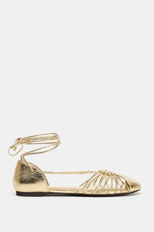 Сандалии на шнуровке с металлическим блеском- Заказать в России