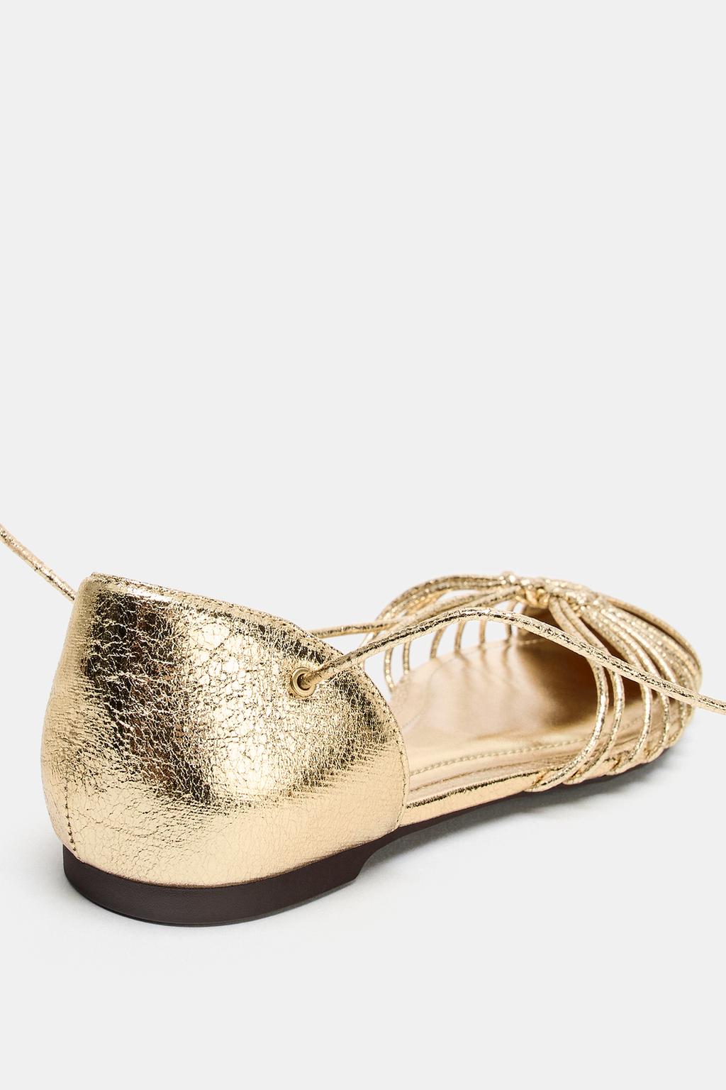 САНДАЛИИ НА ШНУРОВКЕ С МЕТАЛЛИЧЕСКИМ БЛЕСКОМ