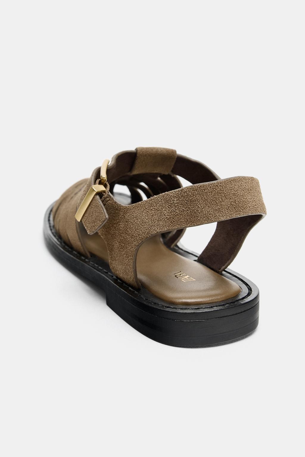 ЗАМШЕВЫЕ САНДАЛИИ С РЕМЕШКАМИ