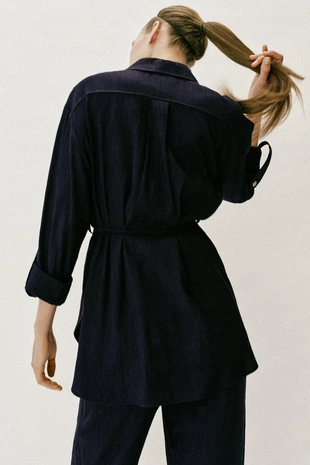 Рубашка-сафари с эффектом жатой ткани и поясом- Заказать в России