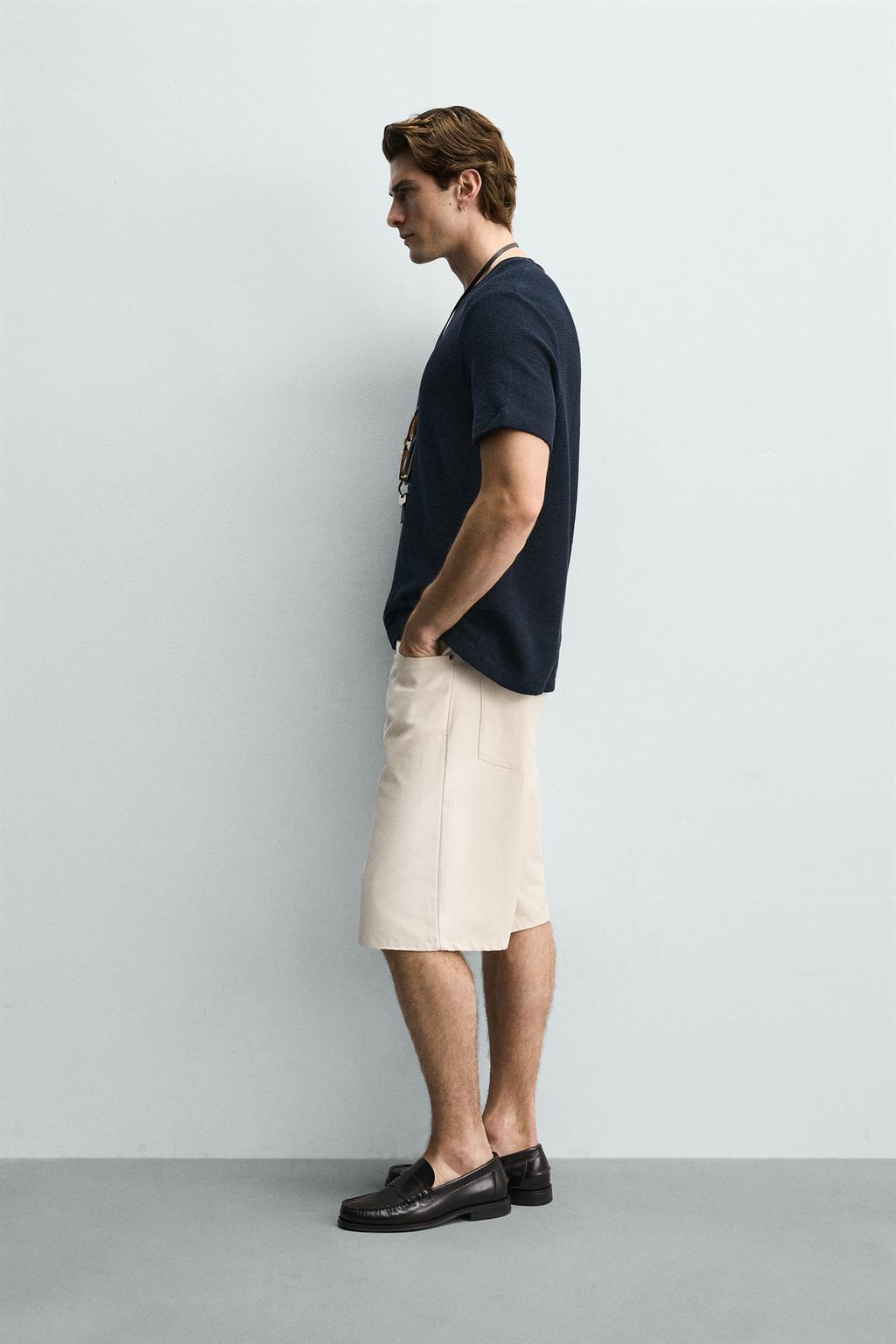 ФУТБОЛКА REGULAR FIT ИЗ РЕЛЬЕФНОЙ ТКАНИ