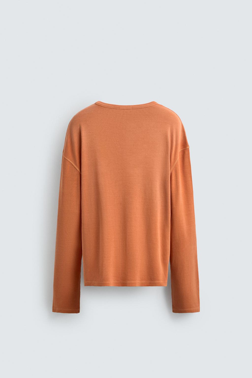 ФУТБОЛКА RELAXED FIT С ВОРОТНИКОМ НА ПУГОВИЦАХ