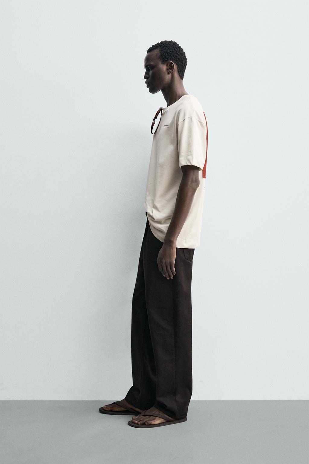 ФУТБОЛКА С КОНТРАСТНОЙ НАШИВКОЙ