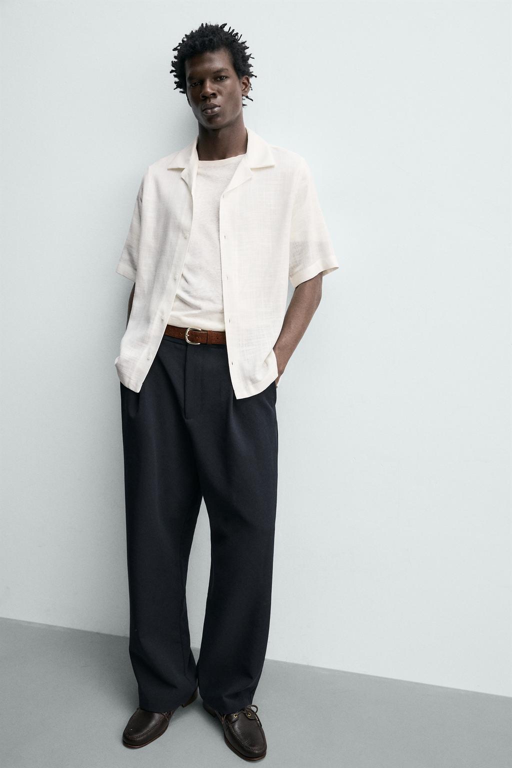 РУБАШКА СТРУЯЩЕГОСЯ ПОКРОЯ ИЗ РЕЛЬЕФНОЙ ТКАНИ