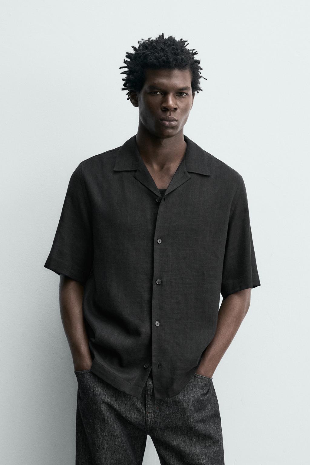 РУБАШКА СТРУЯЩЕГОСЯ ПОКРОЯ ИЗ РЕЛЬЕФНОЙ ТКАНИ