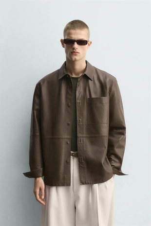 Кожаная рубашка с карманом- Заказать в России