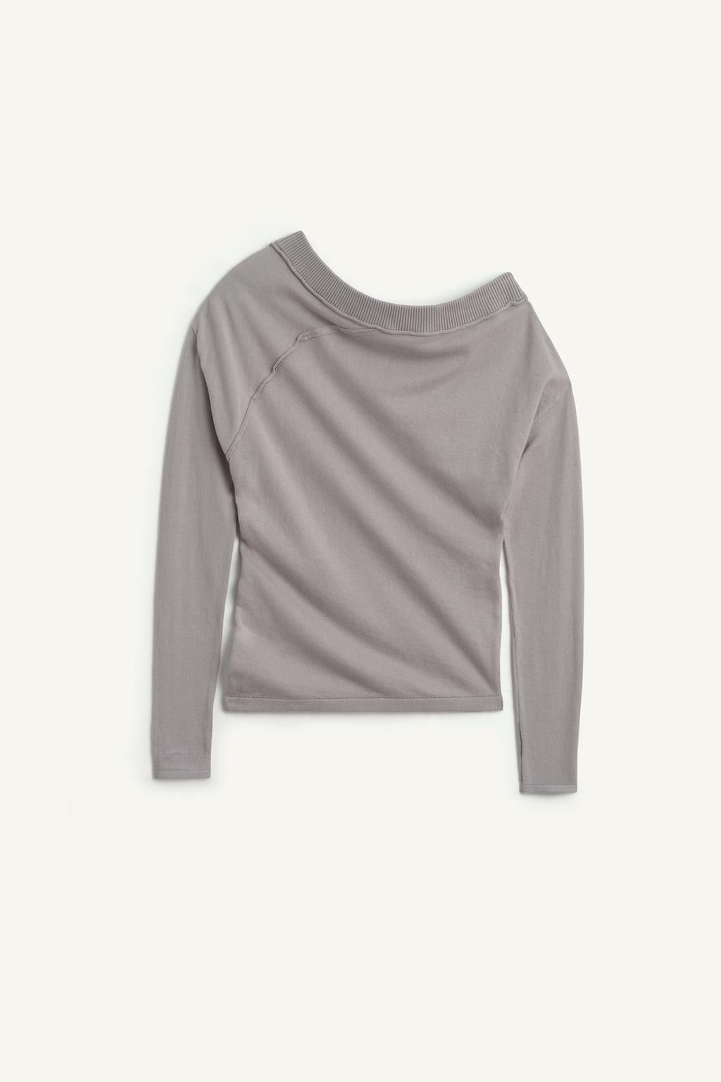 Свитер с v-образным вырезом из хлопковой пряжи