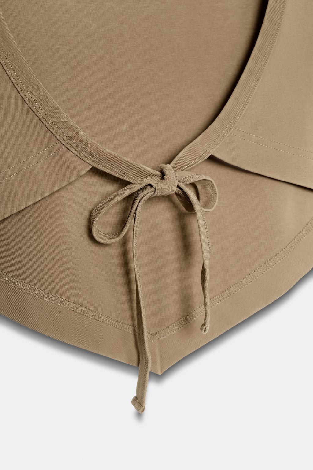 ТОП С ЗАКЛЕПКАМИ И ОТКРЫТОЙ СПИНОЙ