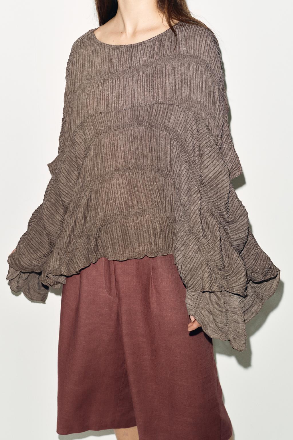 ТОП-НАКИДКА С ТЕКСТУРОЙ