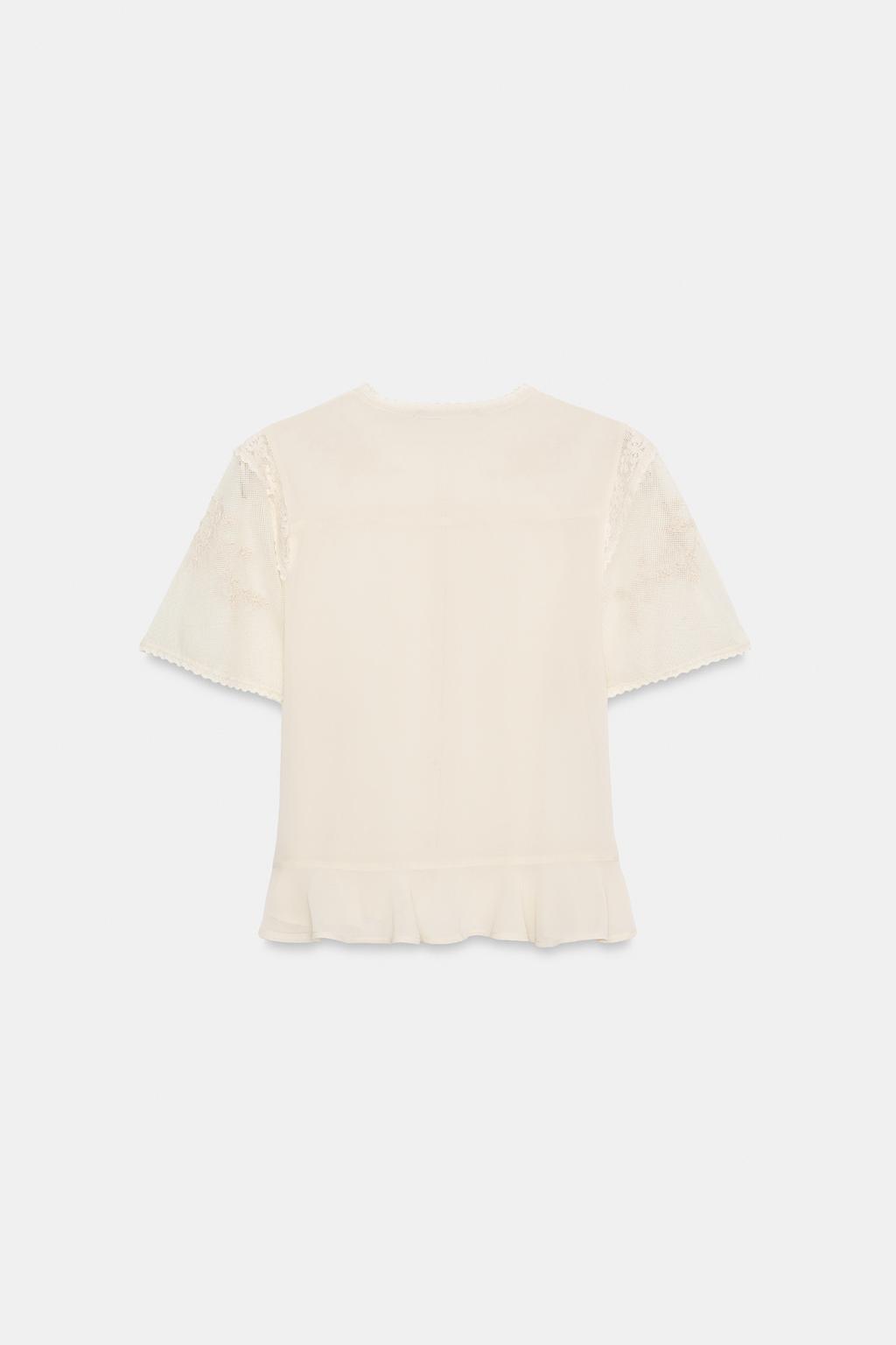 ТОП С ВЫШИВКОЙ НА РУКАВАХ-КРЫЛЫШКАХ