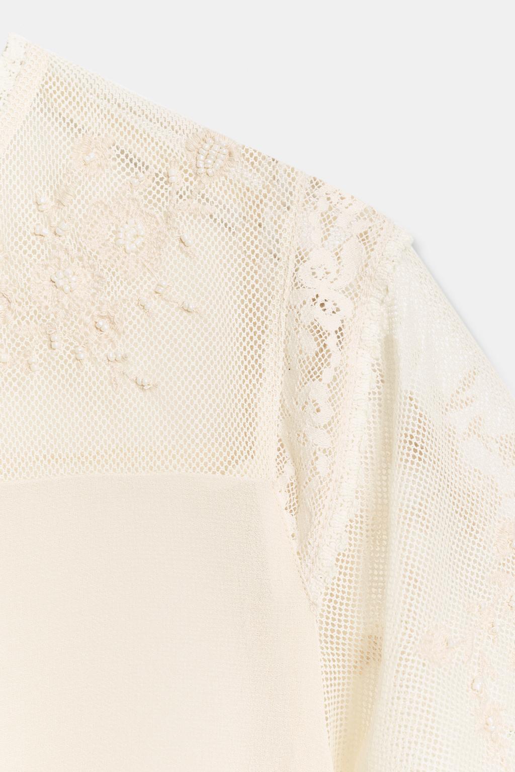 ТОП С ВЫШИВКОЙ НА РУКАВАХ-КРЫЛЫШКАХ