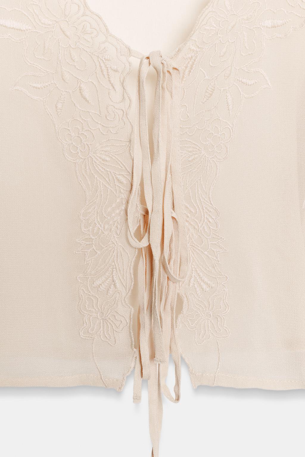 ТОП С ВЫШИВКОЙ И ЗАВЯЗКАМИ