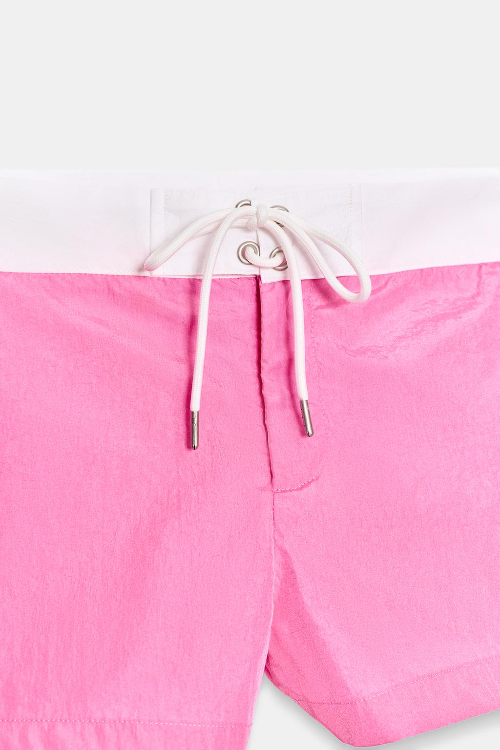 НЕЙЛОНОВЫЕ ШОРТЫ НА ШНУРКЕ