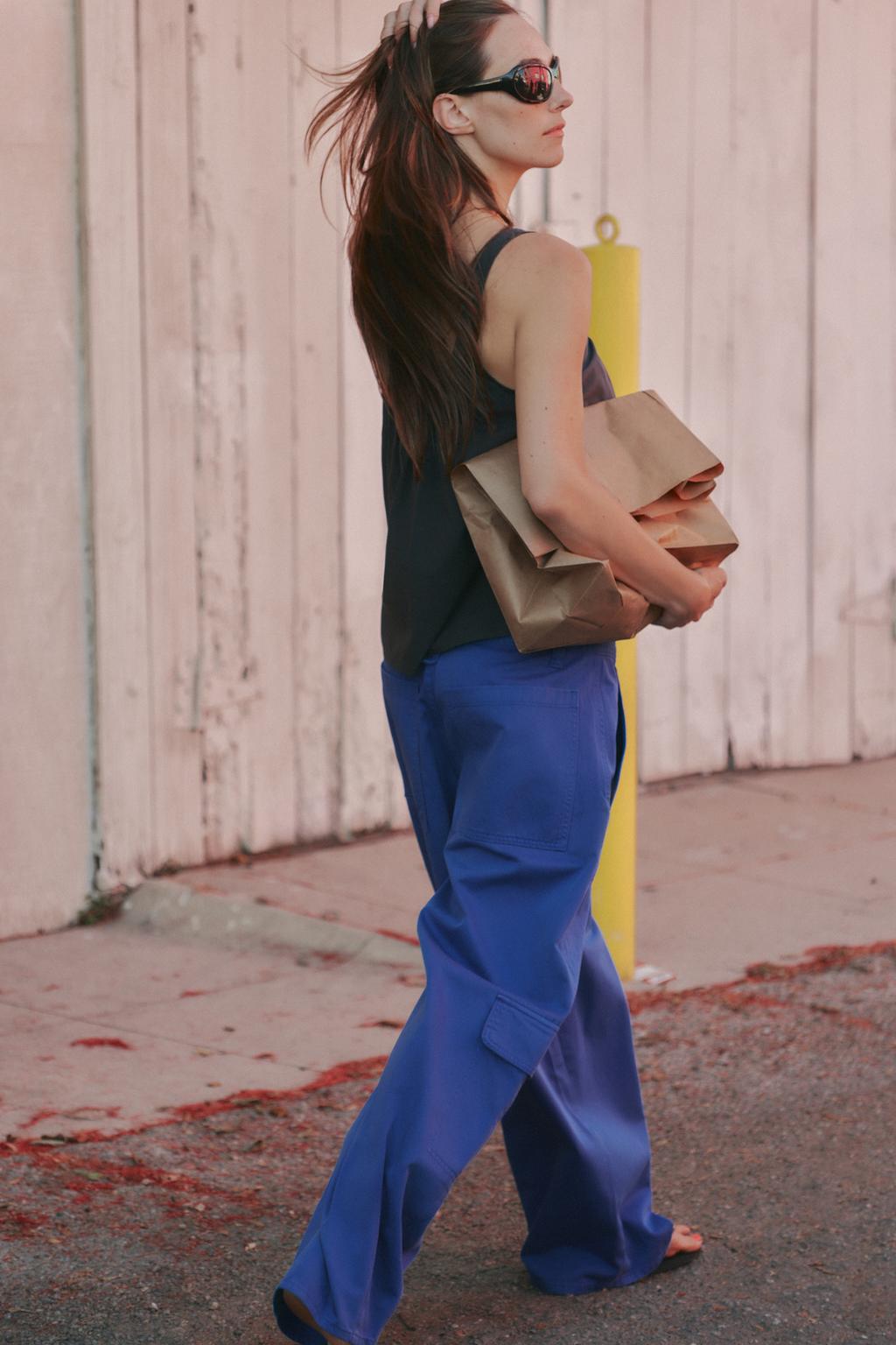 ТОП ИЗ ПОПЛИНА С ПУГОВИЦАМИ