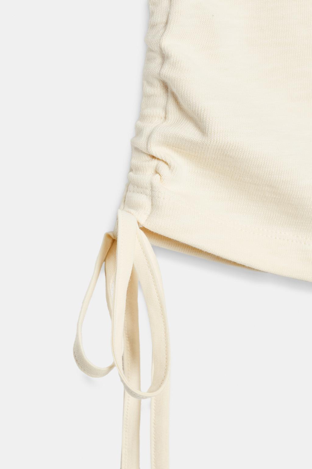 ФУТБОЛКА В СТИЛЕ РУСТИК СО СБОРКАМИ