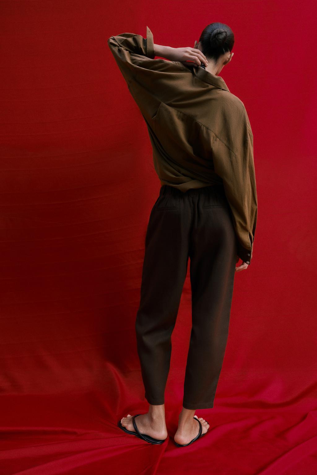 БРЮКИ CARROT FIT С ДЕКОРАТИВНОЙ СТРОЧКОЙ ИЗ ЛЬНА