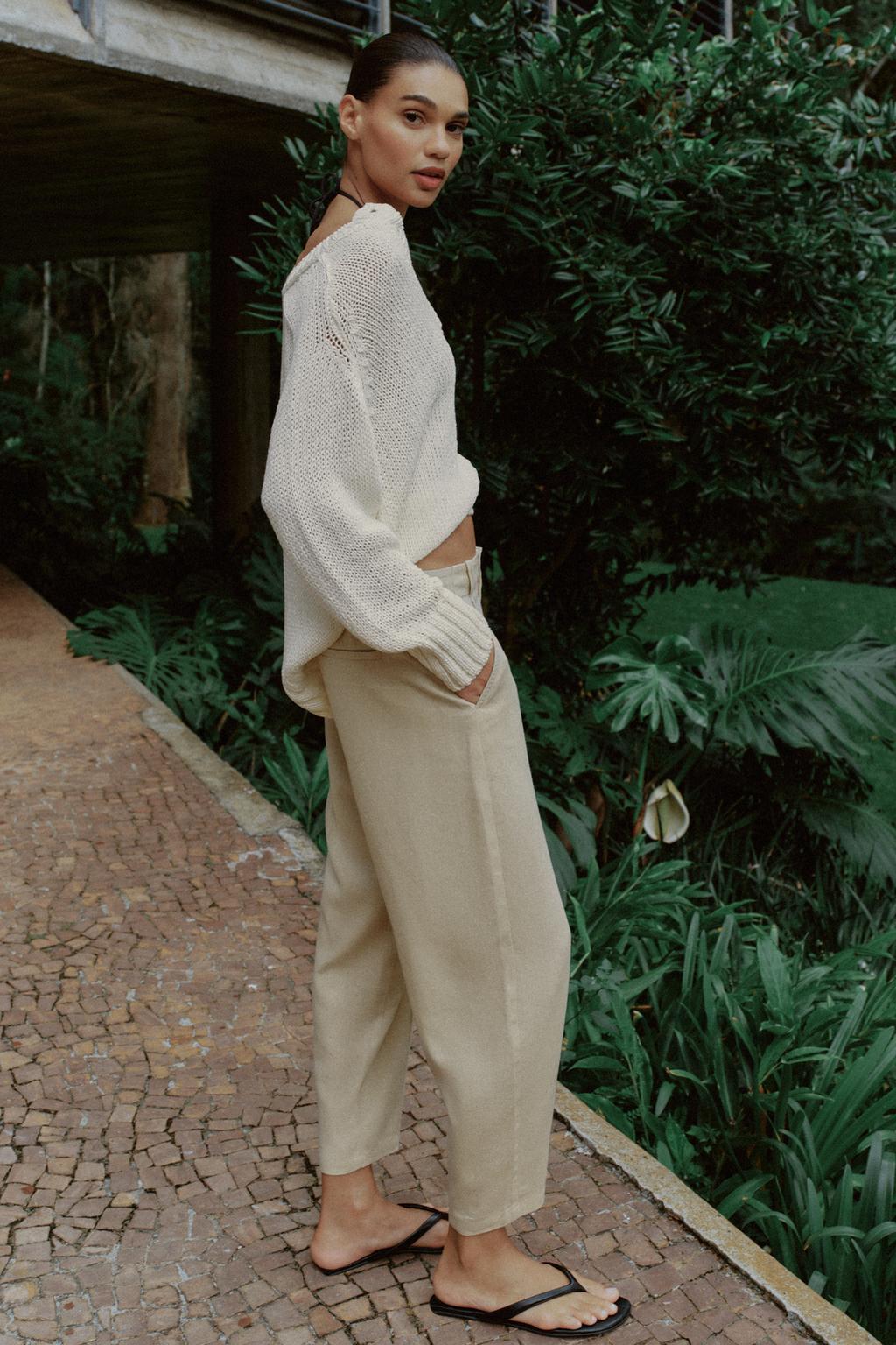 БРЮКИ CARROT FIT ИЗ ЛЬНА С ДЕКОРАТИВНОЙ СТРОЧКОЙ