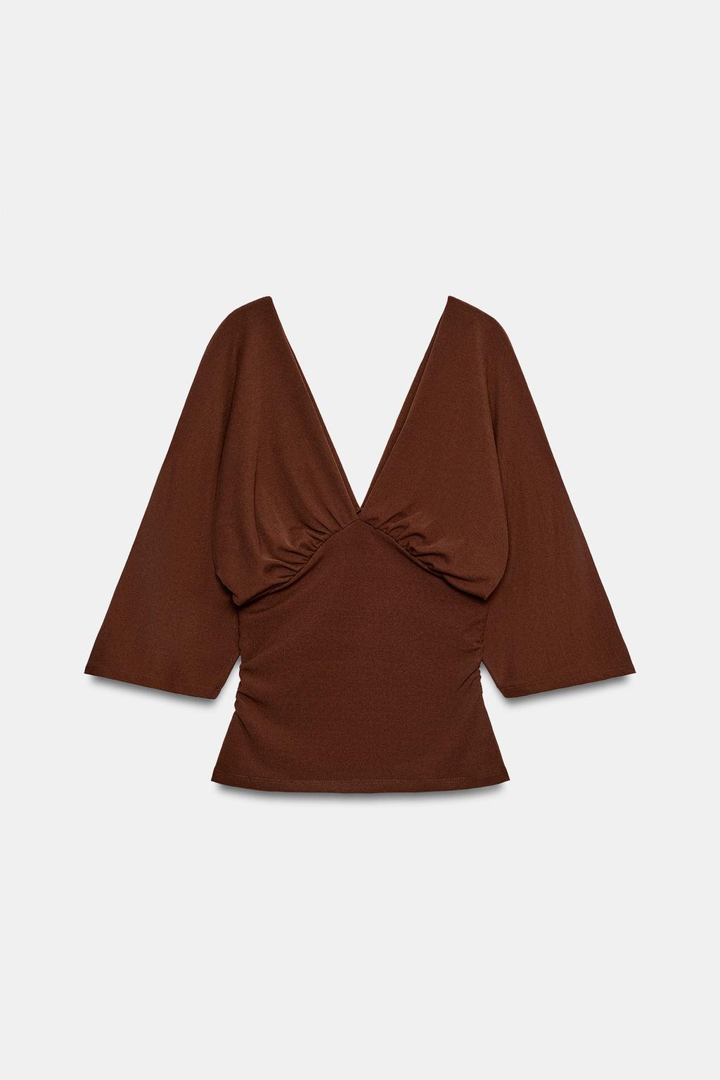 ТОП С V-ОБРАЗНЫМ ВЫРЕЗОМ И ТЕКСТУРОЙ